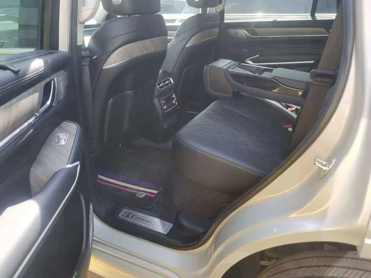 Tank 500 New Energy 2026 Model Tank 500 Hi4-T 2.0T Smart Enjoyment Version Automatic Transmission 5