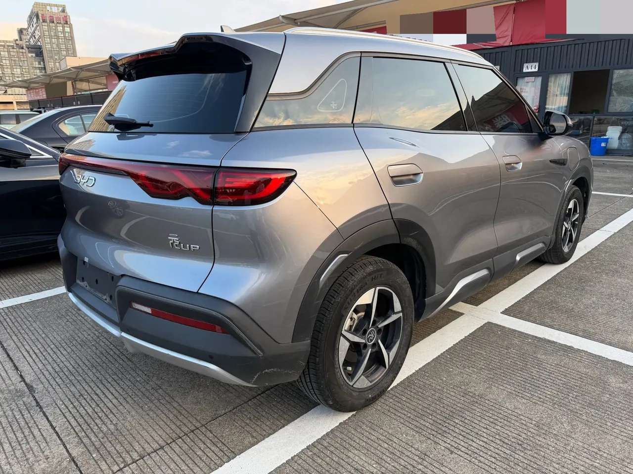 BYD 2024 Yuan UP 401KM Exceed Automatic Gear 3