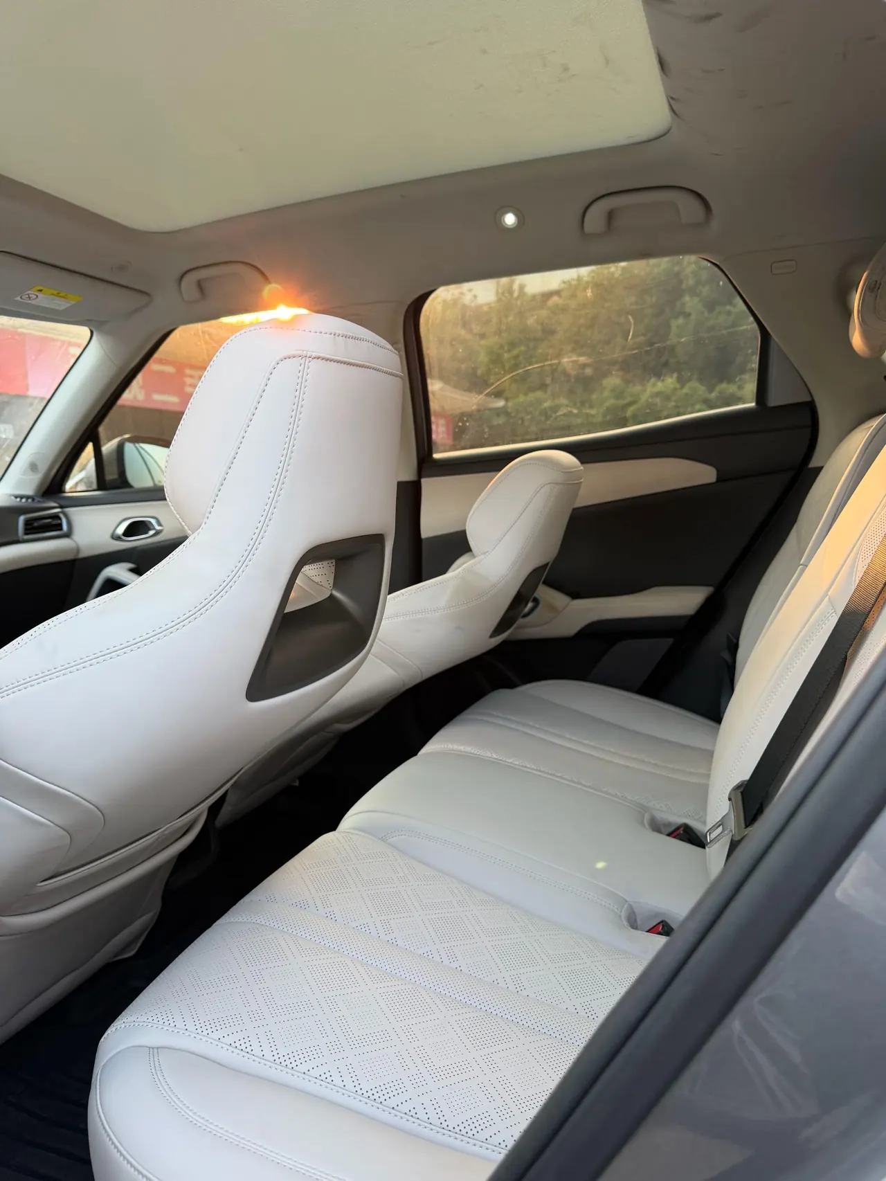 BYD 2024 Yuan UP 401KM Exceed Automatic Gear 5