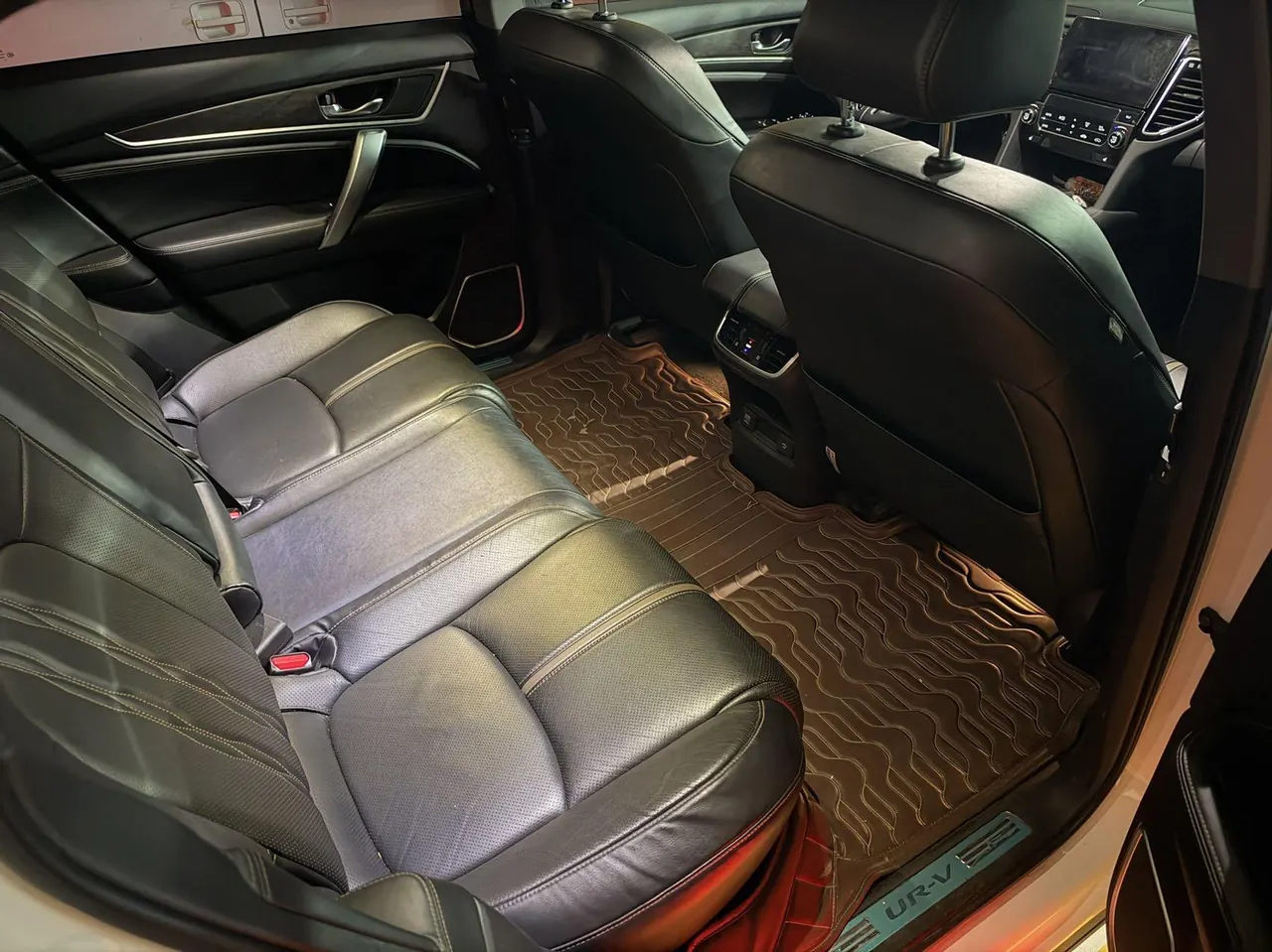 Honda 2020 UR-V 2.0T 370TURBO two-drive elegant version of automatic gear 6