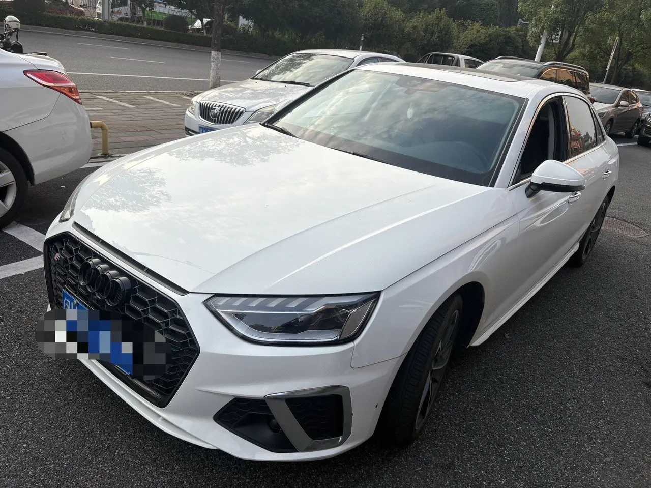 Open image lightbox: Audi 2020 A4L 2.0TFSI 40TFSI Deluxe Dynamic Automatic
