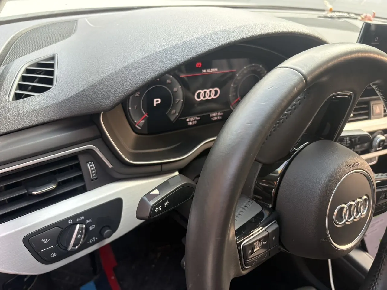 Audi 2020 A4L 2.0TFSI 40TFSI Deluxe Dynamic Automatic 5