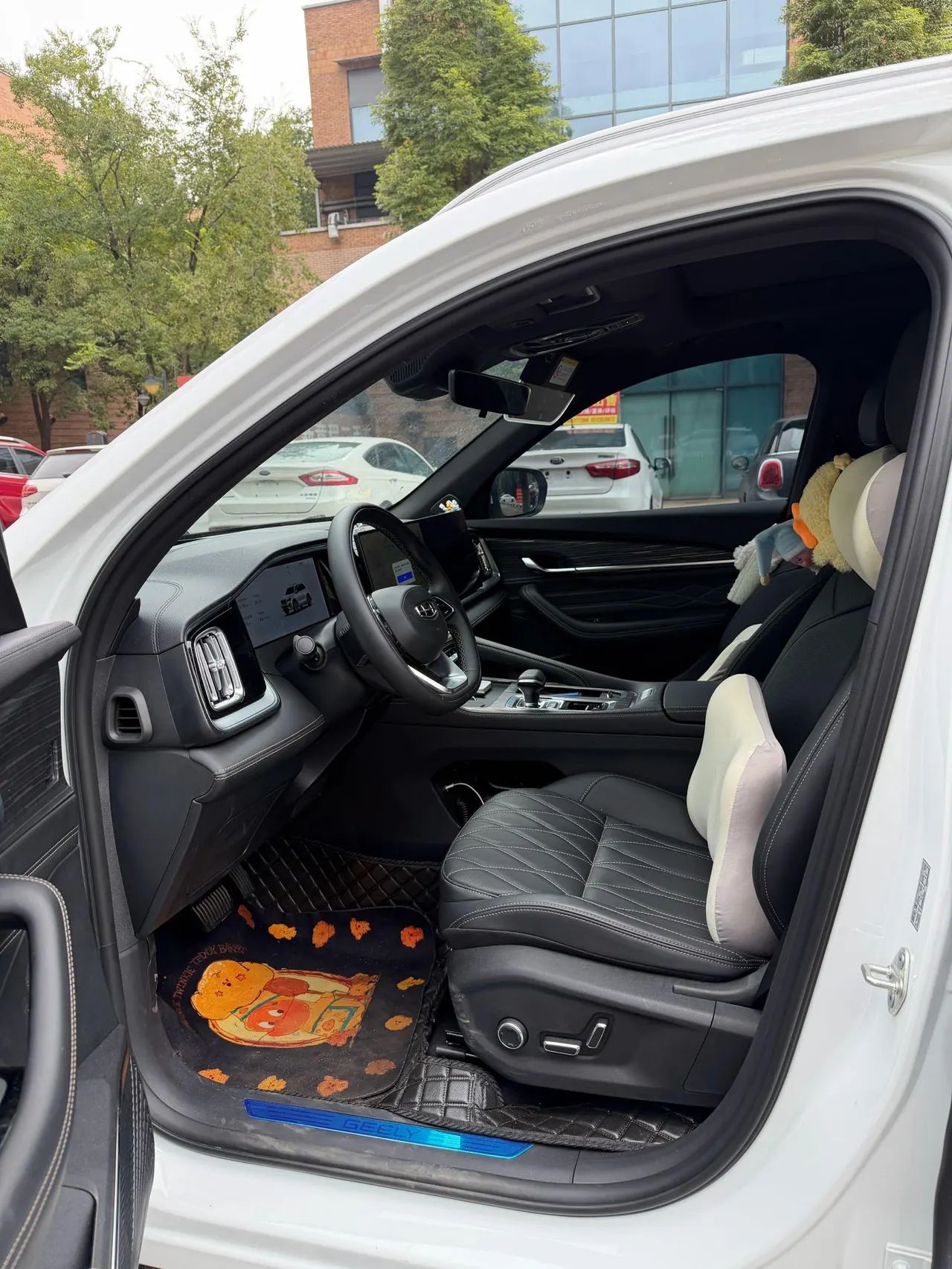 Geely 2026 XingyueL (Monjaro) 2.0TD Changfeng Qingyun Edition Automatic Gear 3