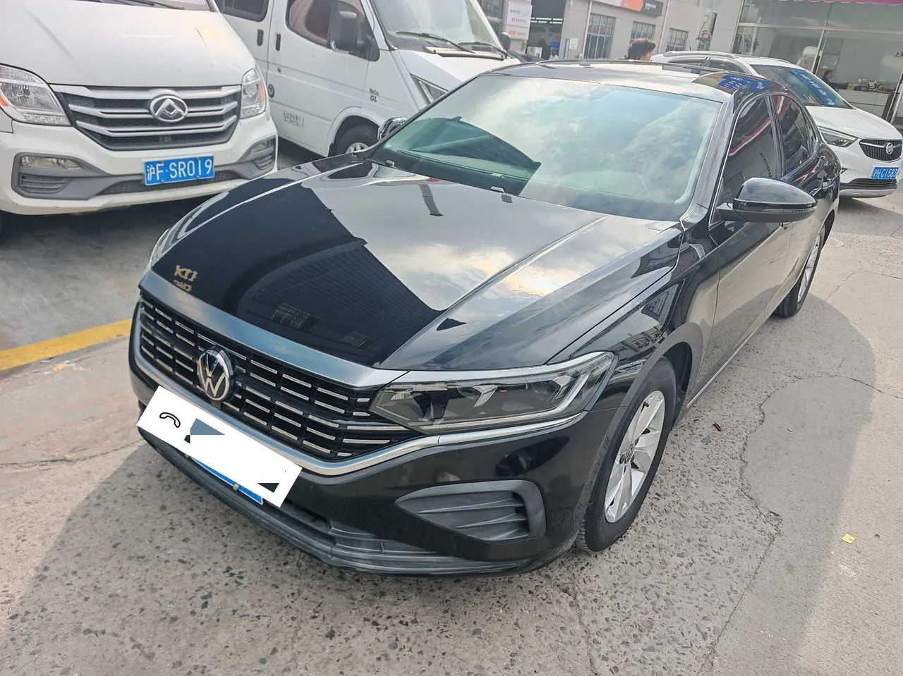 Open image lightbox: Volkswagen 2022 Passat 1.4TSI 280TSI Business Edition Automatic