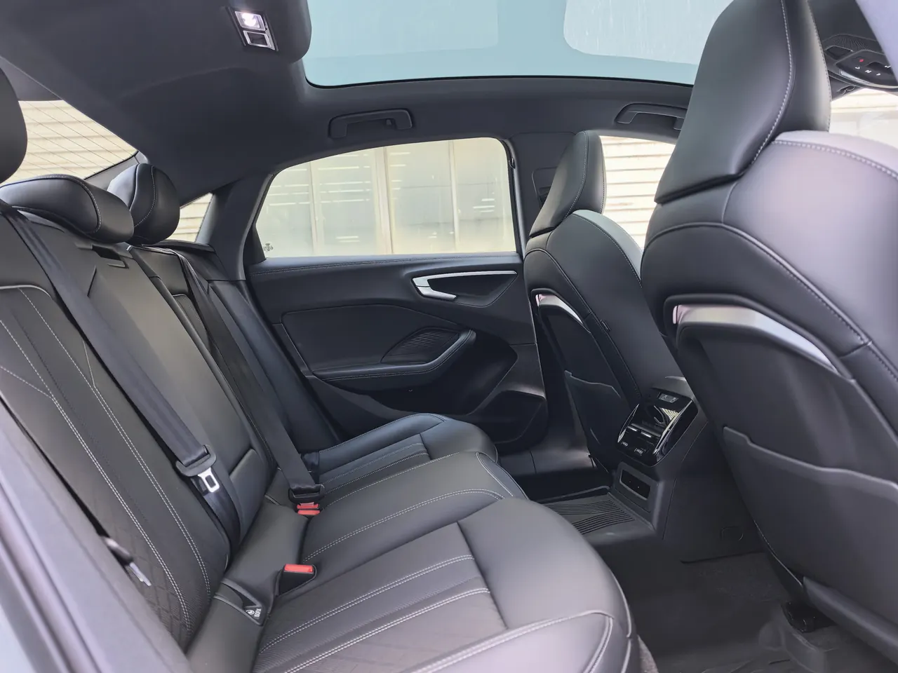 Audi 2026 A5L 2.0T Dry Kun Smart Driving Edition Automatic Gear 7