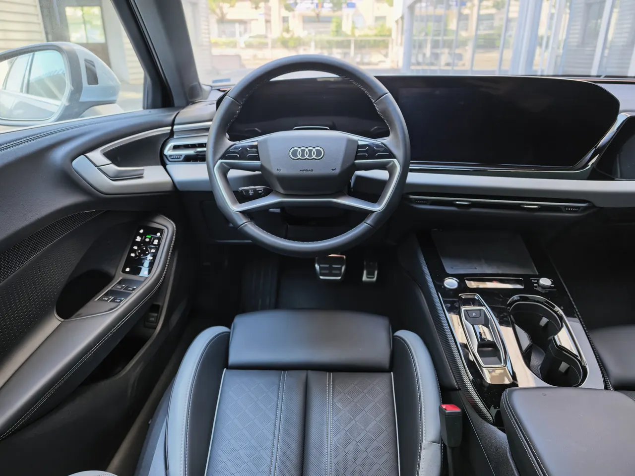 Audi 2026 A5L 2.0T Dry Kun Smart Driving Edition Automatic Gear 8