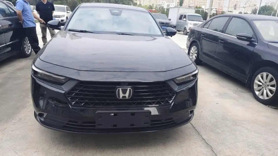 Honda 2023 11th Generation Accord 1.5T Stepless 260TURBO Premium Edition Automatic Gear 3