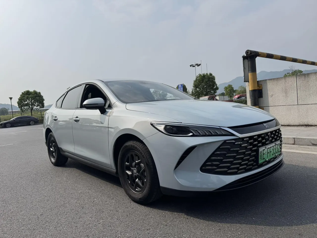 BYD 2025 Qin PLUS DM-i 1.5 stepless intelligent driving version 55KM leading automatic gear 3