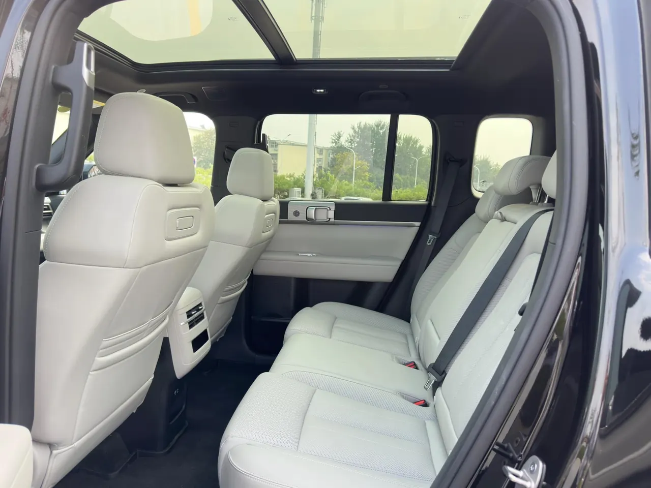 FangChengBao 2025 titanium 7 1.5T stepless 190KM four-wheel drive Max version automatic gear 8