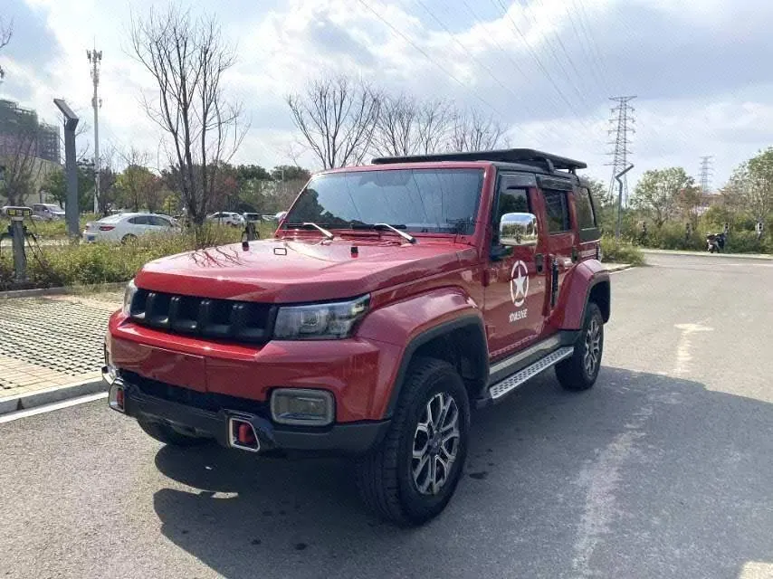 Beijing 2020 BJ40 2.0T 4-wheel drive city hunter version chivalrous automatic gear - View 1