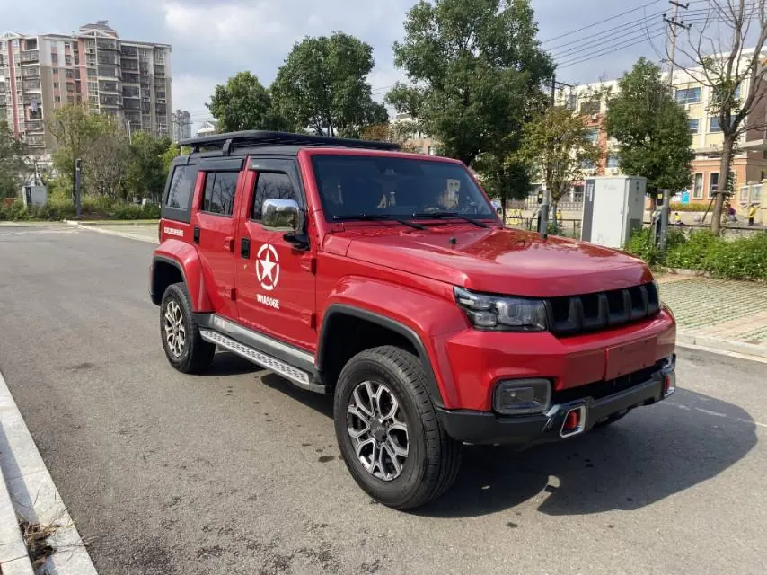Beijing 2020 BJ40 2.0T 4-wheel drive city hunter version chivalrous automatic gear 3