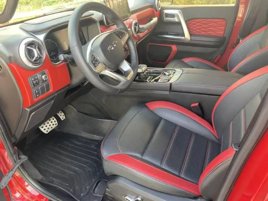 Beijing 2020 BJ40 2.0T 4-wheel drive city hunter version chivalrous automatic gear 4