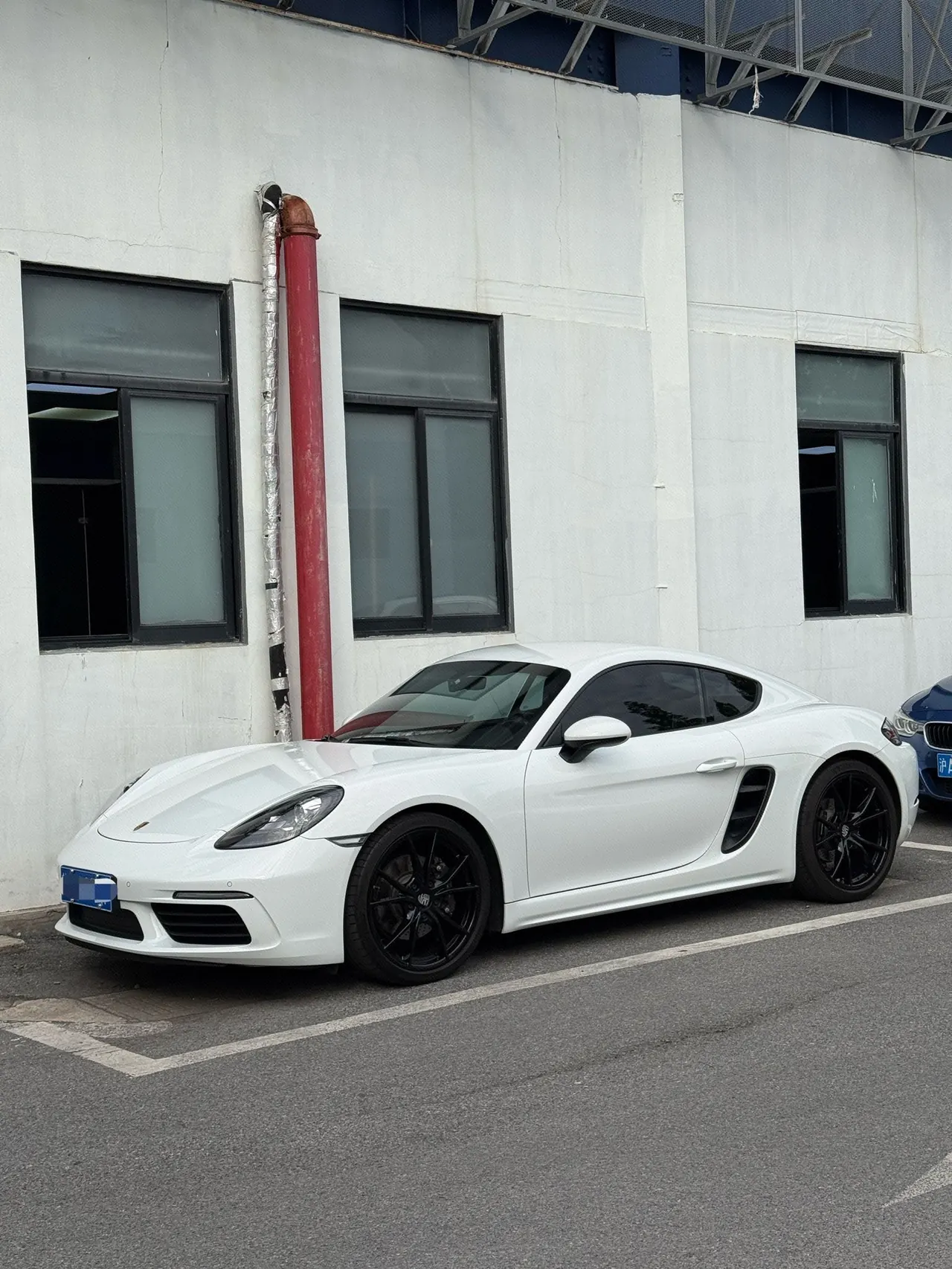Open image lightbox: Porsche 718 (Imported) 2022 718 Carman 2.0T Automatic