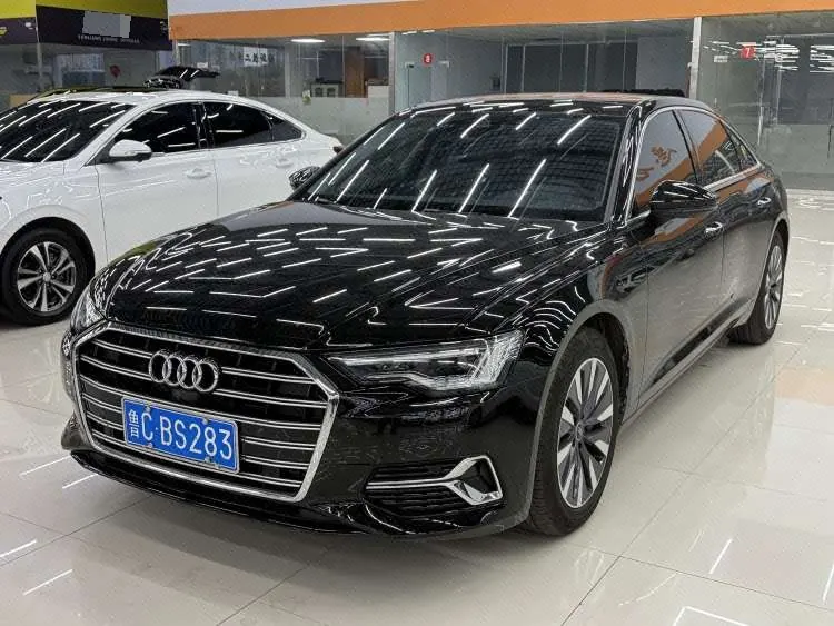Открыть галерею: Audi 2024 A6L 2.0TFSI 45TFSI Zhenzhiya Automatic Gear
