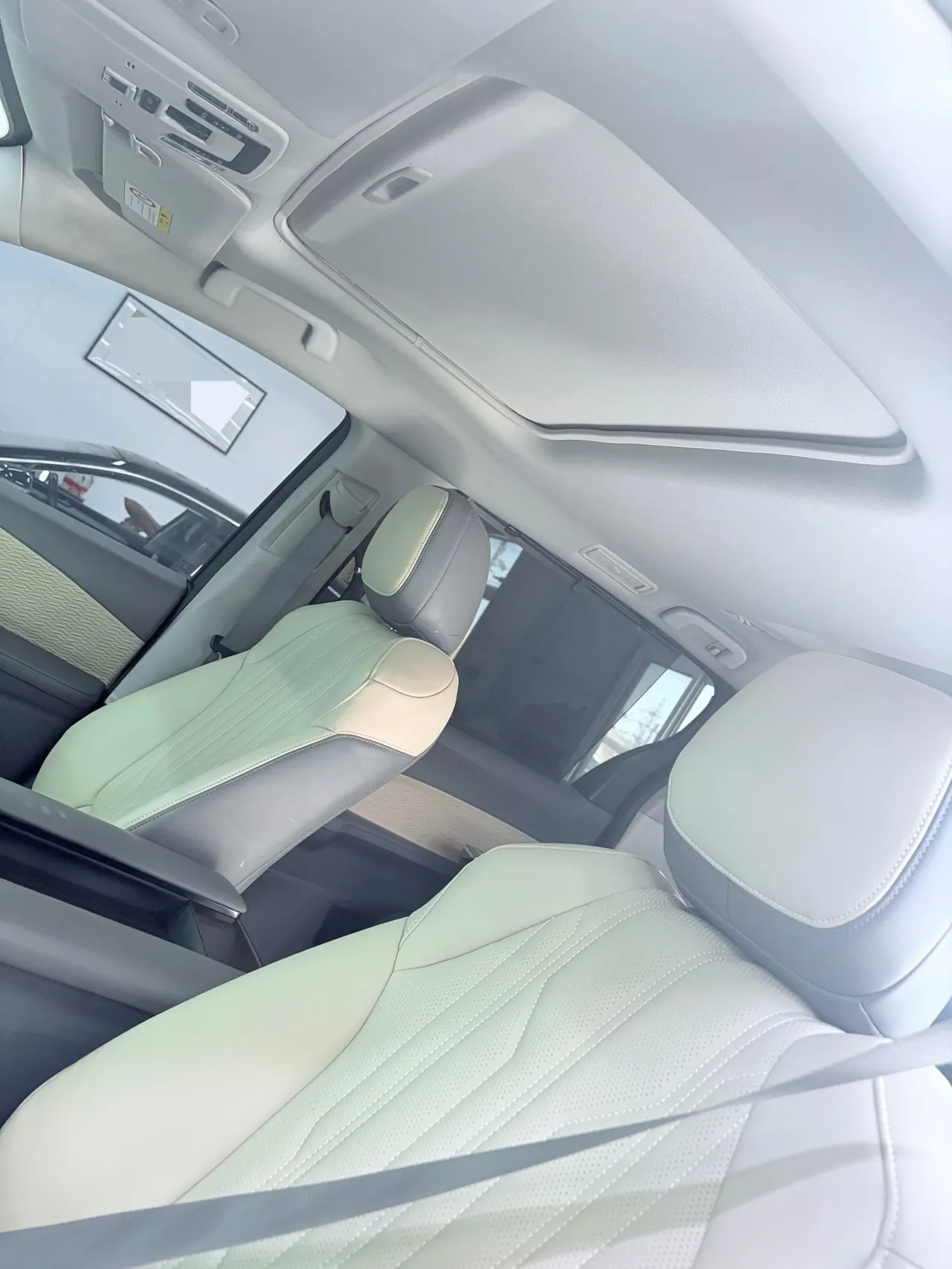 Toyota 2024 Grevia HYBRID 2.5 Stepless Deluxe Edition Automatic Transmission 4