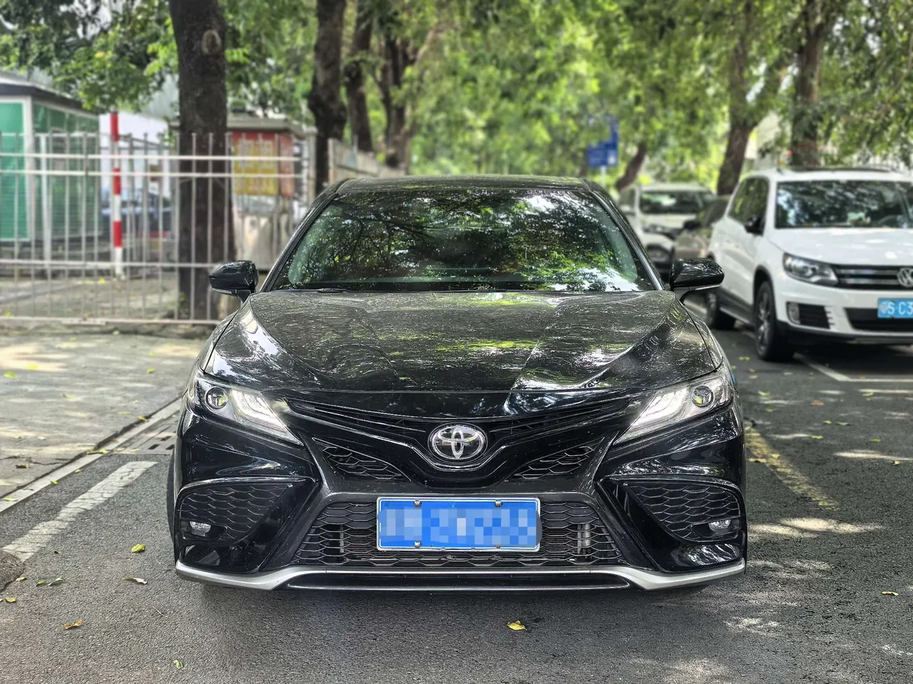 Toyota 2023 Camry 2.0S Stepless Front Edition Automatic Gear 2
