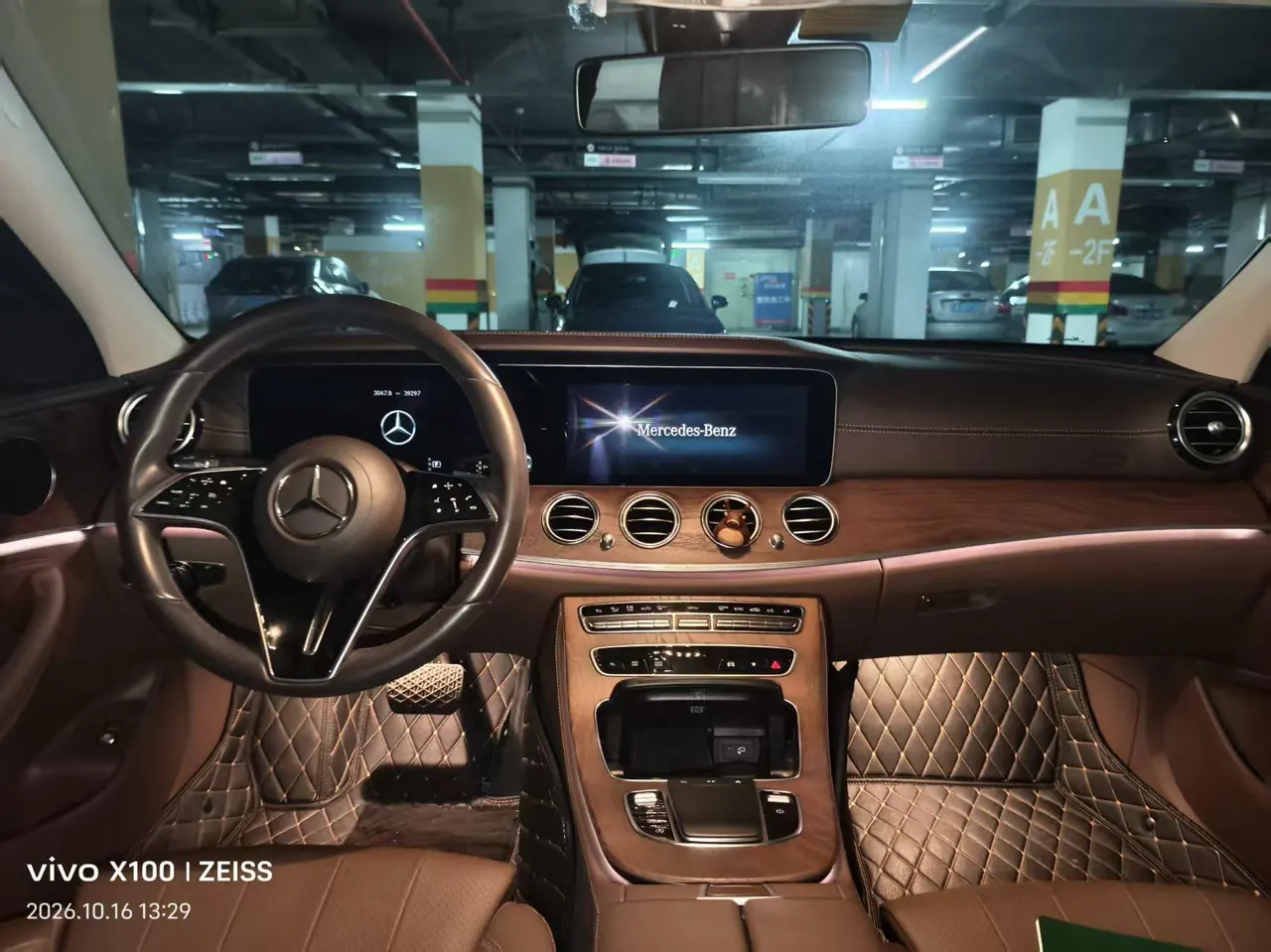Mercedes Benz E Class 2022 E 300 L 2.0T Fashion (Change 2) Automatic Gear 4