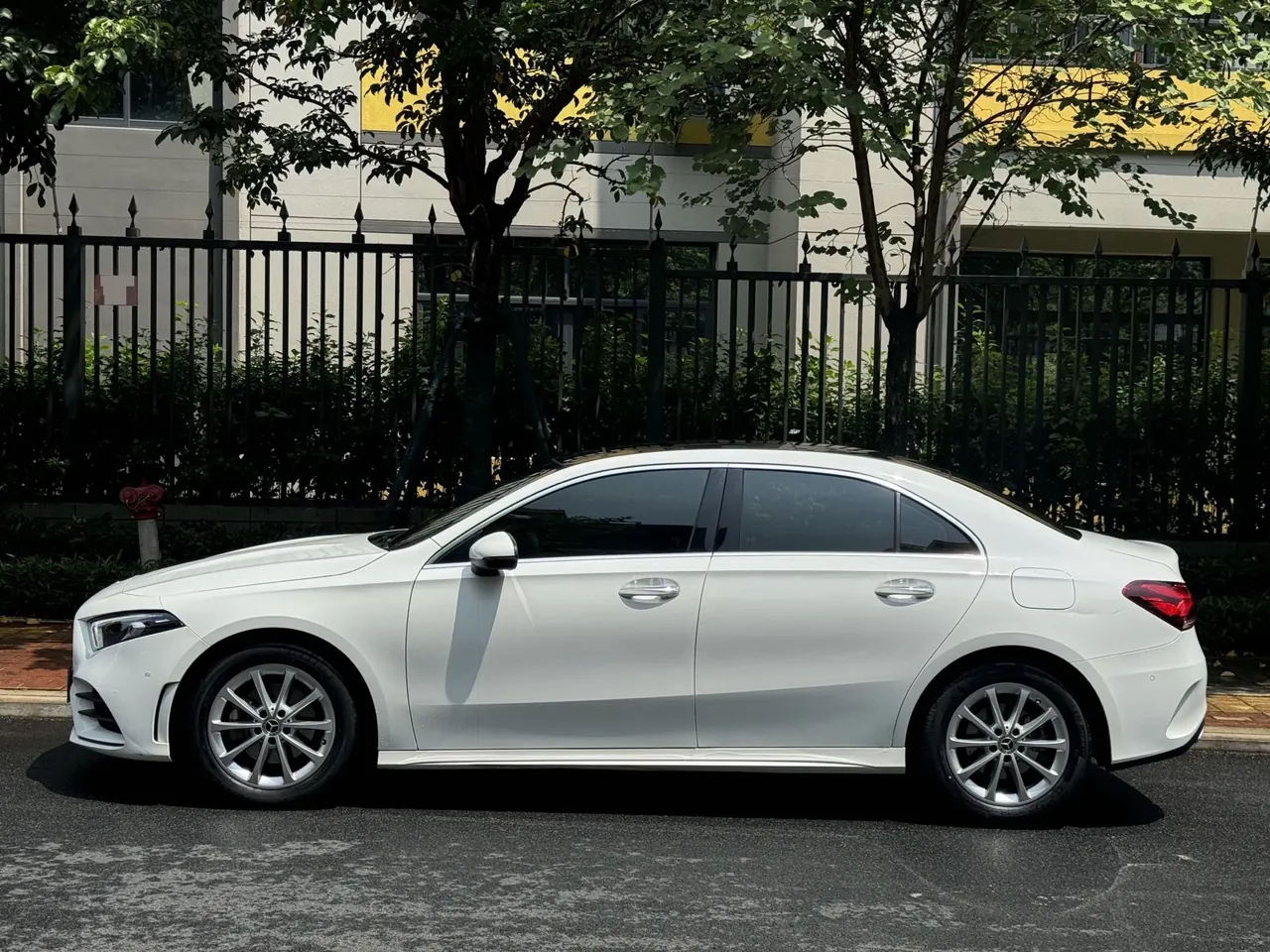 Mercedes Benz Class A 2020 A 200 L 1.3T Dynamic (Modified) Automatic Gear 3