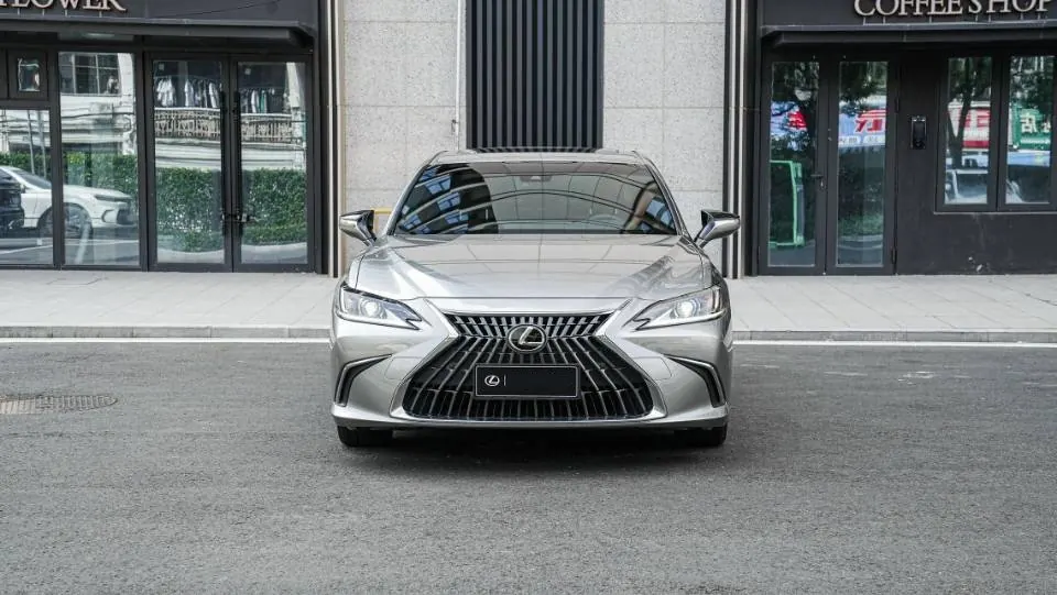 Lexus ES (Imported) 2022 ES300h 2.5 Stepless Excellence Edition Automatic Gear 6