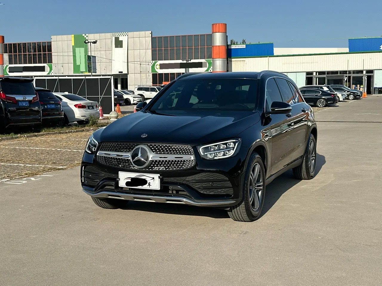 Открыть галерею: Mercedes Benz 2020 GLC 260 L 4MATIC 2.0T Luxury (Modified) Automatic Gear