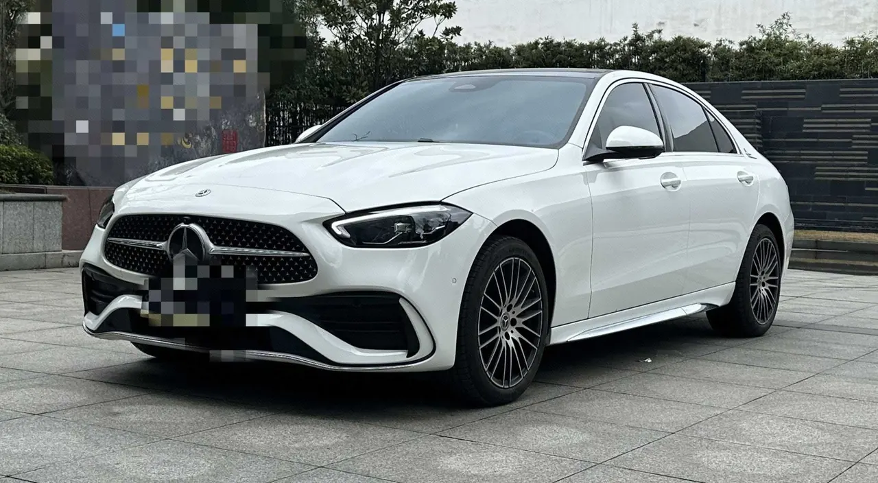 Открыть галерею: Mercedes Benz Class C 2025 C 260 L 48V 1.5T (modified) automatic gear