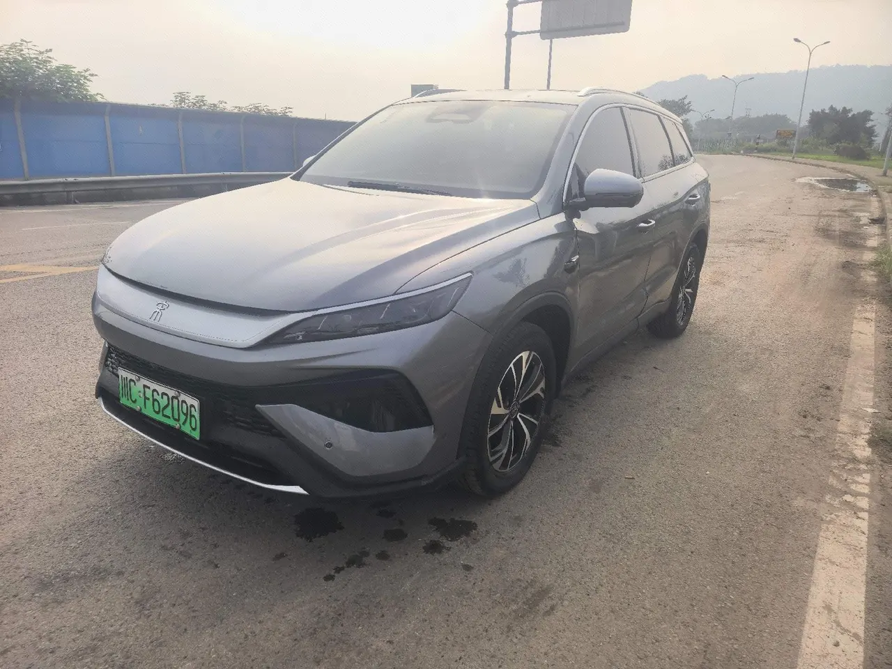 BYD Song Pro New Energy 2025 Song Pro DM-i 1.5 Stepless Smart Driving Edition 75KM Exceed Automatic Gear - View 1