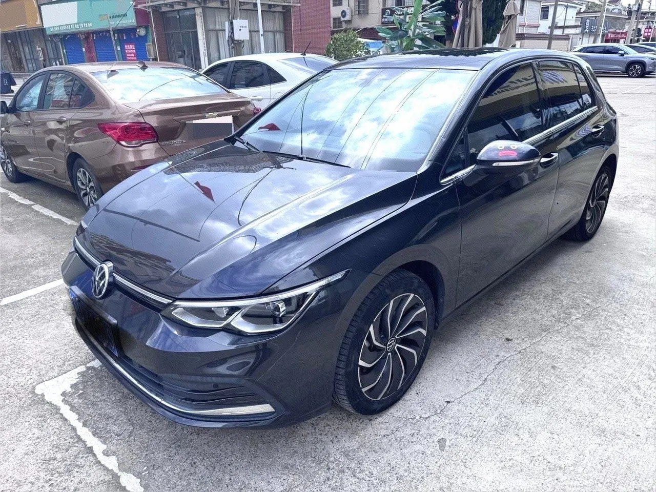 Открыть галерею: Volkswagen 2021 Golf 8 PRO 1.4TSI 280TSI Automatic