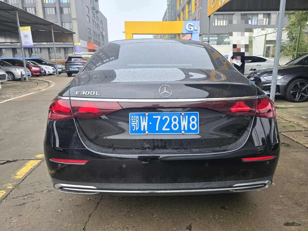 Mercedes Benz E Class 2024 E 260 L 48V 2.0T Automatic 5