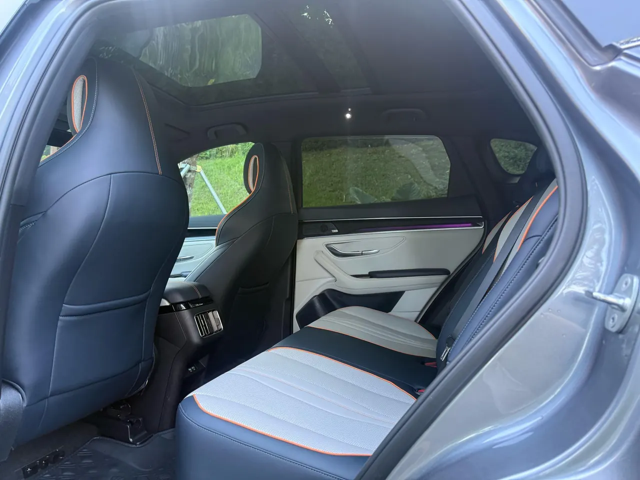 BYD Song PLUS New Energy 2021 Song PLUS DM-i 1.5 Stepless 51KM Honorable Automatic Gear 7