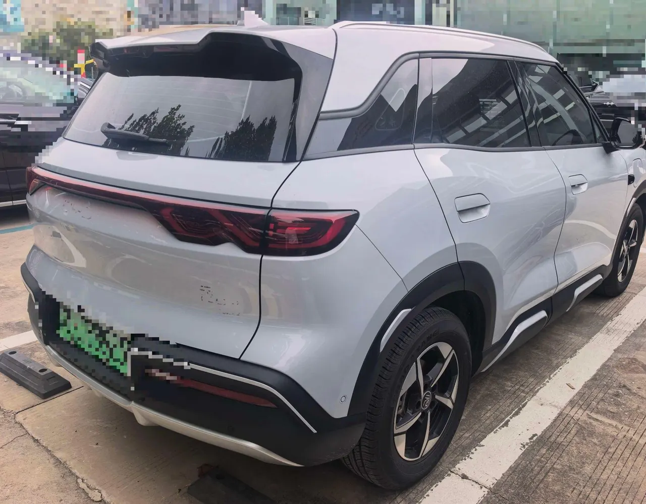 BYD 2025 Yuan UP Smart Driving 401KM Exceed Automatic Gear 2