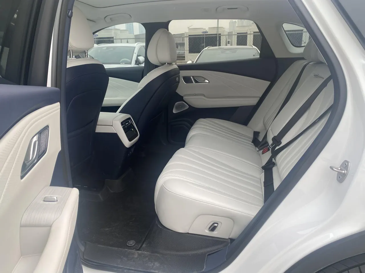 Chery 2026 model Fengyun T9L 1.5T 230 Max automatic transmission 3