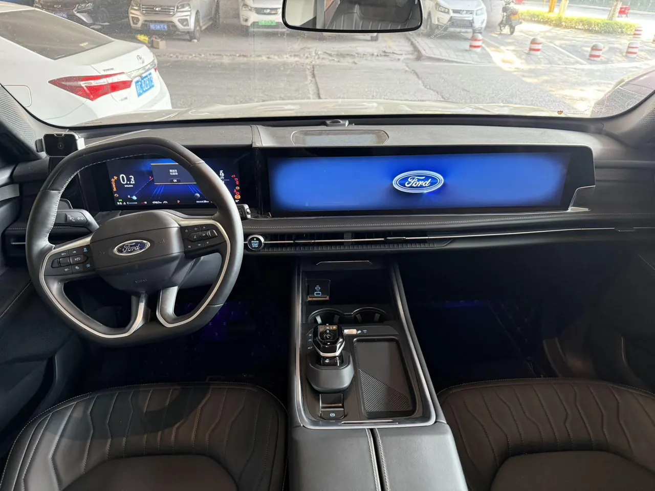 Ford 2025 Ruijie L 2.0T EcoBoost Two-wheel Drive 7-seat Luxury Automatic Gear 4