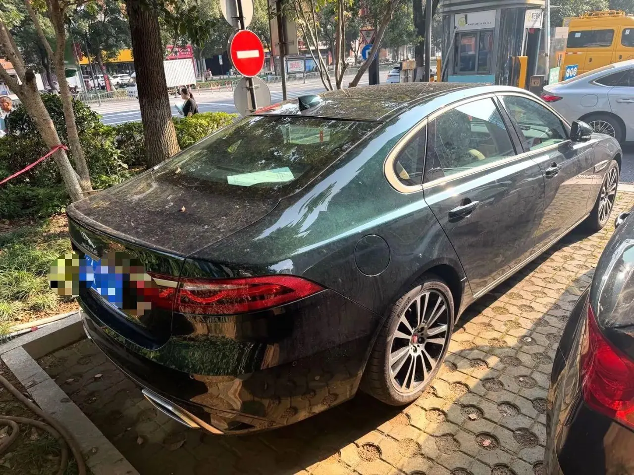 Jaguar 2025 XFL 2.0T P 12500.00g Drive Enjoy Deluxe Edition Automatic Gear 6
