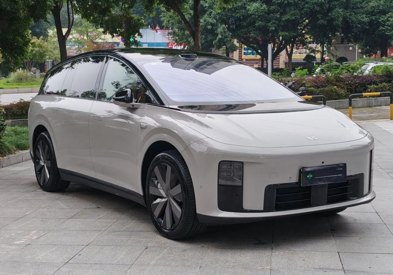Li 2025 i8 Standard Edition Automatic Gear 3