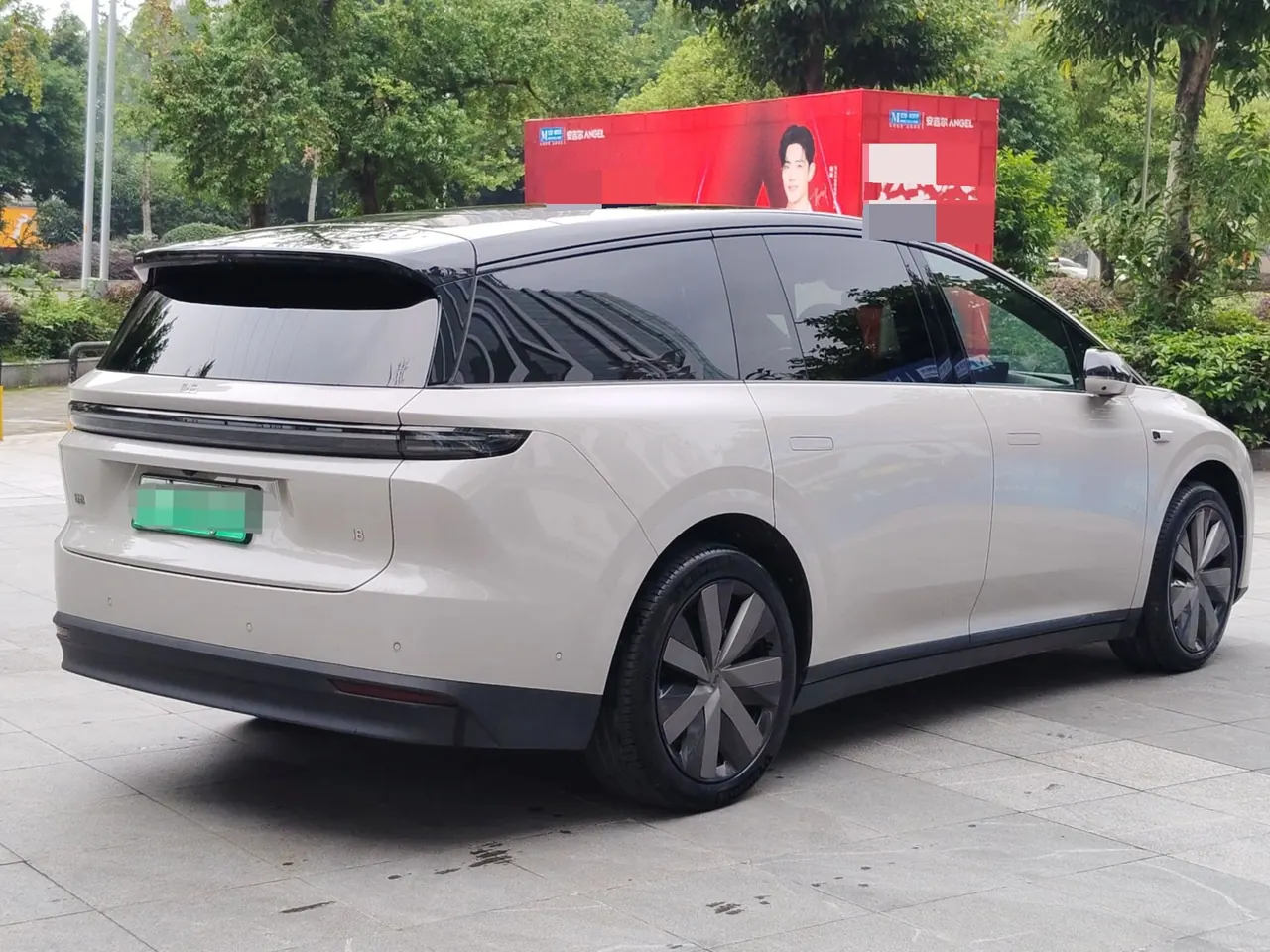 Li 2025 i8 Standard Edition Automatic Gear 6