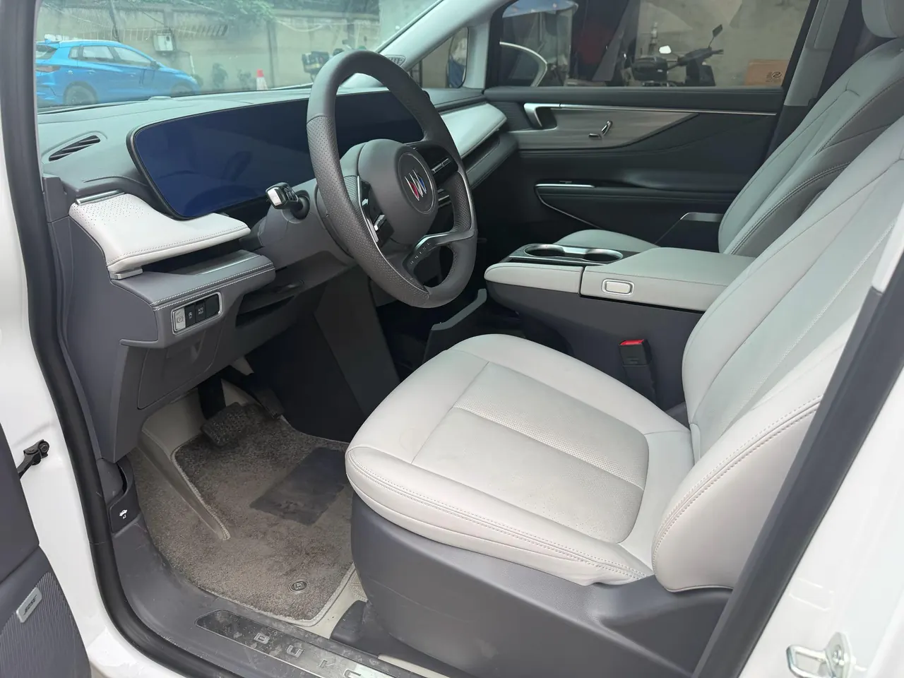 Buick 2025 GL8 ES Lu Zun 48V 2.0T Premium Edition Automatic Gear 3