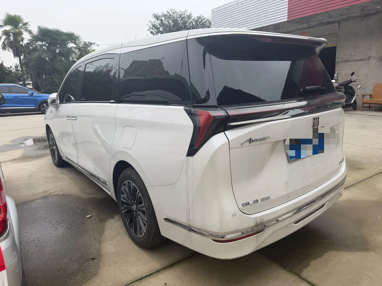 Buick 2025 GL8 ES Lu Zun 48V 2.0T Premium Edition Automatic Gear 7