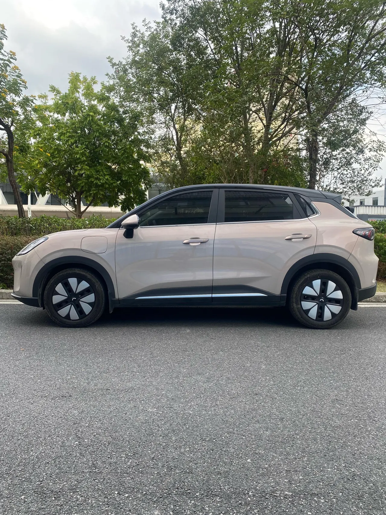 WuLing 2025 Plantronics S 325km Exclusive Automatic Transmission 4
