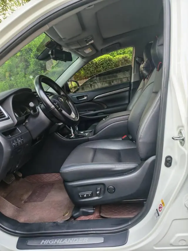 Toyota 2021 Highlander 2.0T 4-wheel drive Premium Edition 7-seat Automatic Gear 4