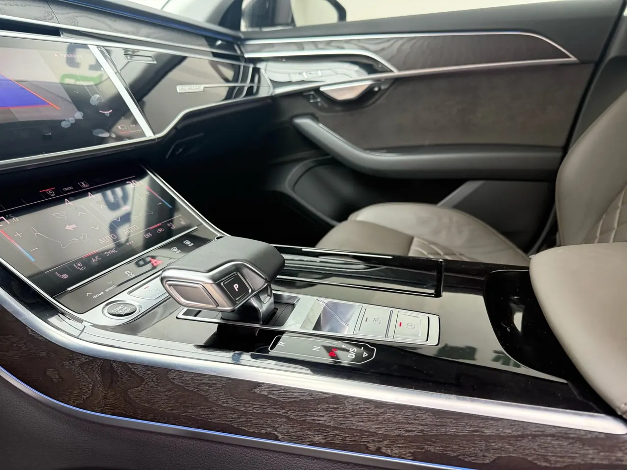 Audi A8L (Imported) 2022 A8L 48V 3.0TFSI 50TFSI Quattro Comfort Collection Edition Automatic Gear 11
