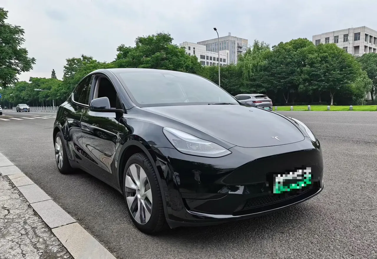 Tesla 2022 Model Y rear-wheel drive version automatic transmission 3