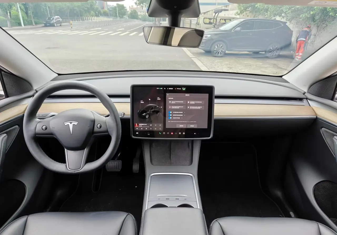 Tesla 2022 Model Y rear-wheel drive version automatic transmission 4