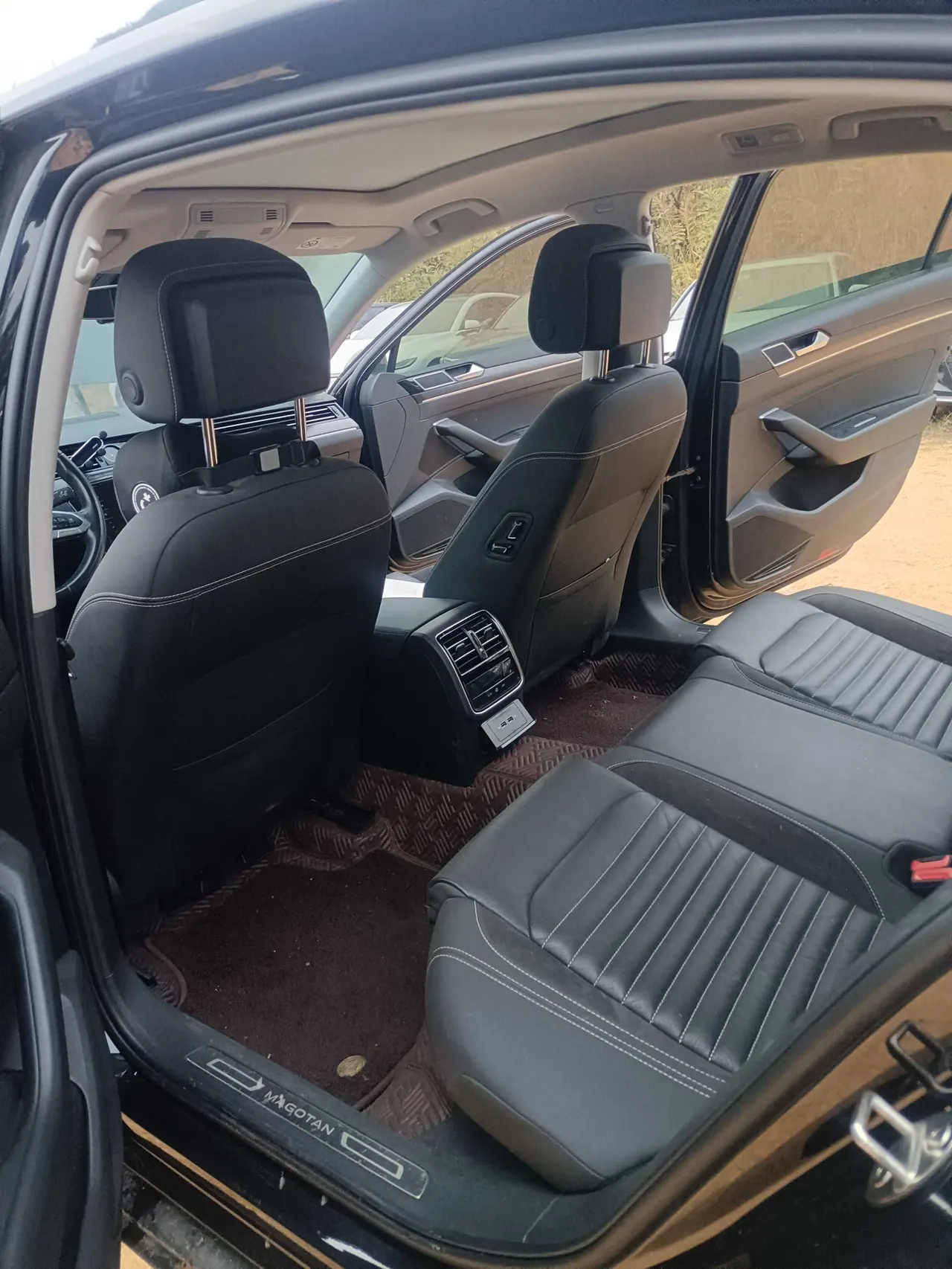 Volkswagen 2020 Magotan 2.0TSI 330TSI Leading Automatic 5