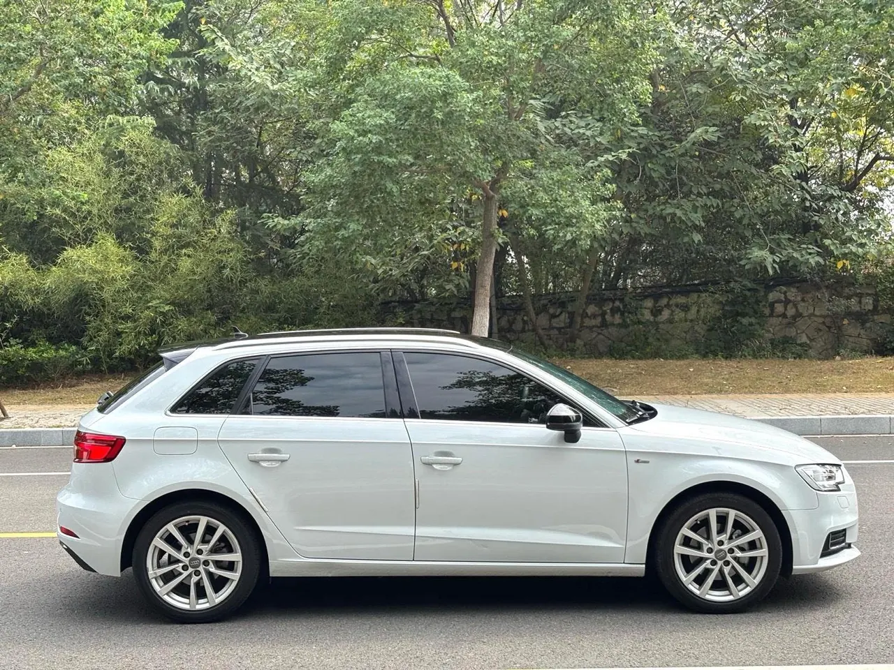 Audi 2020 A3 Sportback 1.4TFSI 35TFSI aggressive automatic gear 8