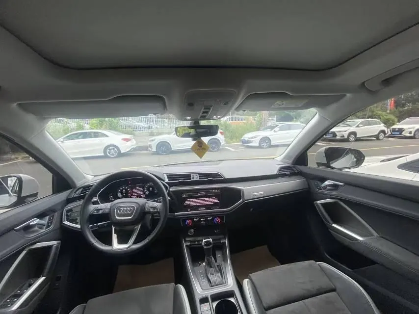 Audi 2022 Q3 1.4TFSI 35TFSI Aggressive Dynamic Automatic 15