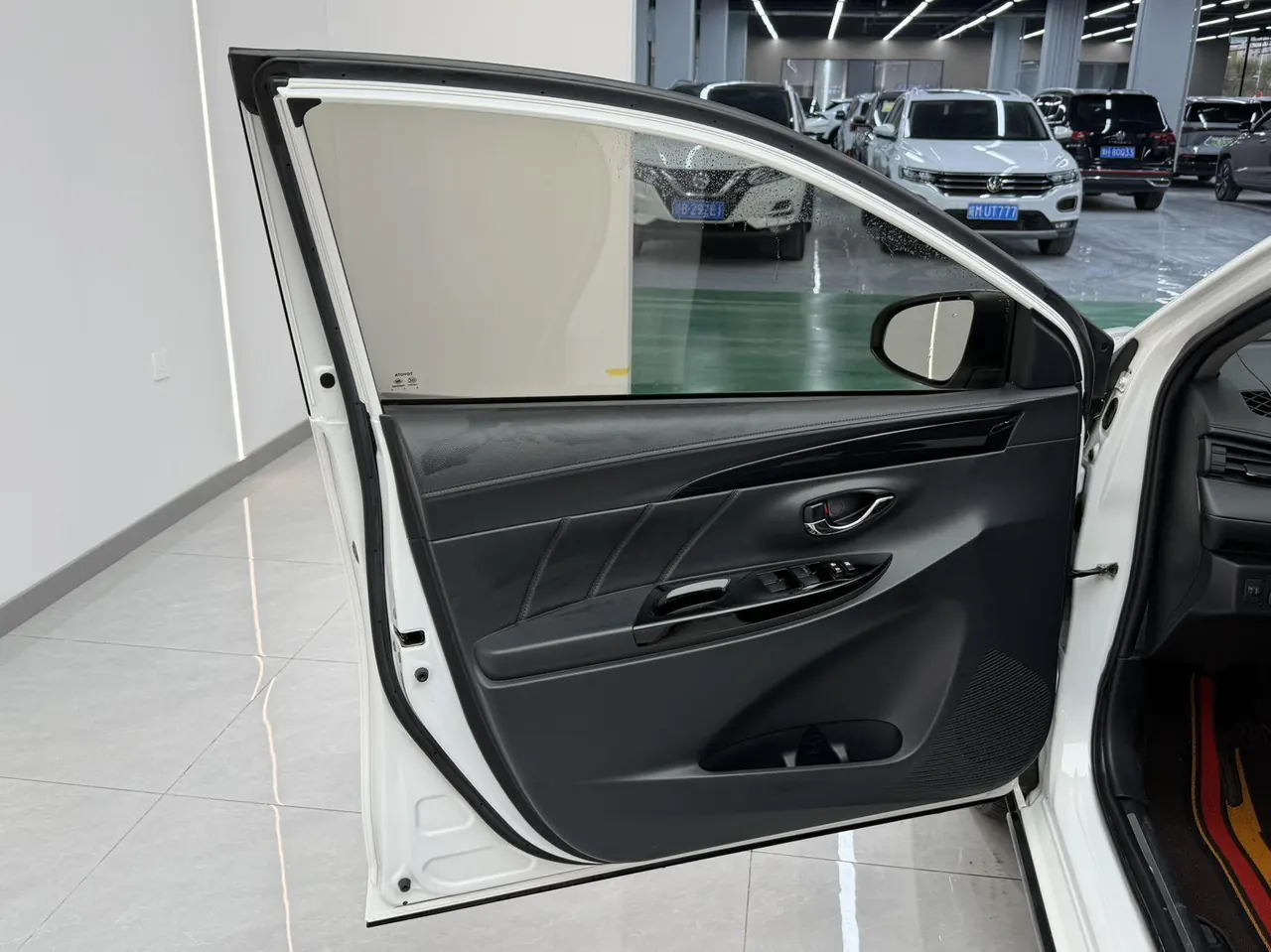 Toyota yaris 2022 YARiS L to dazzle X 1.5 stepless luxury PLUS version of automatic gear 9