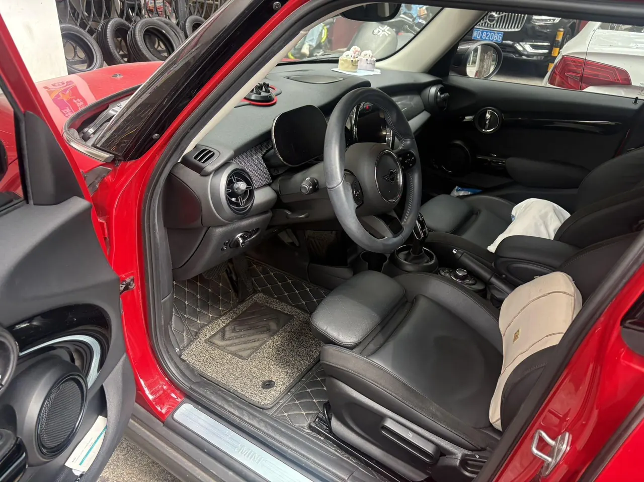 MINI Mini 5-Door (Imported) 2022 Mini Cooper 1.5T The Coopers Commemorative Edition Automatic Gear 4