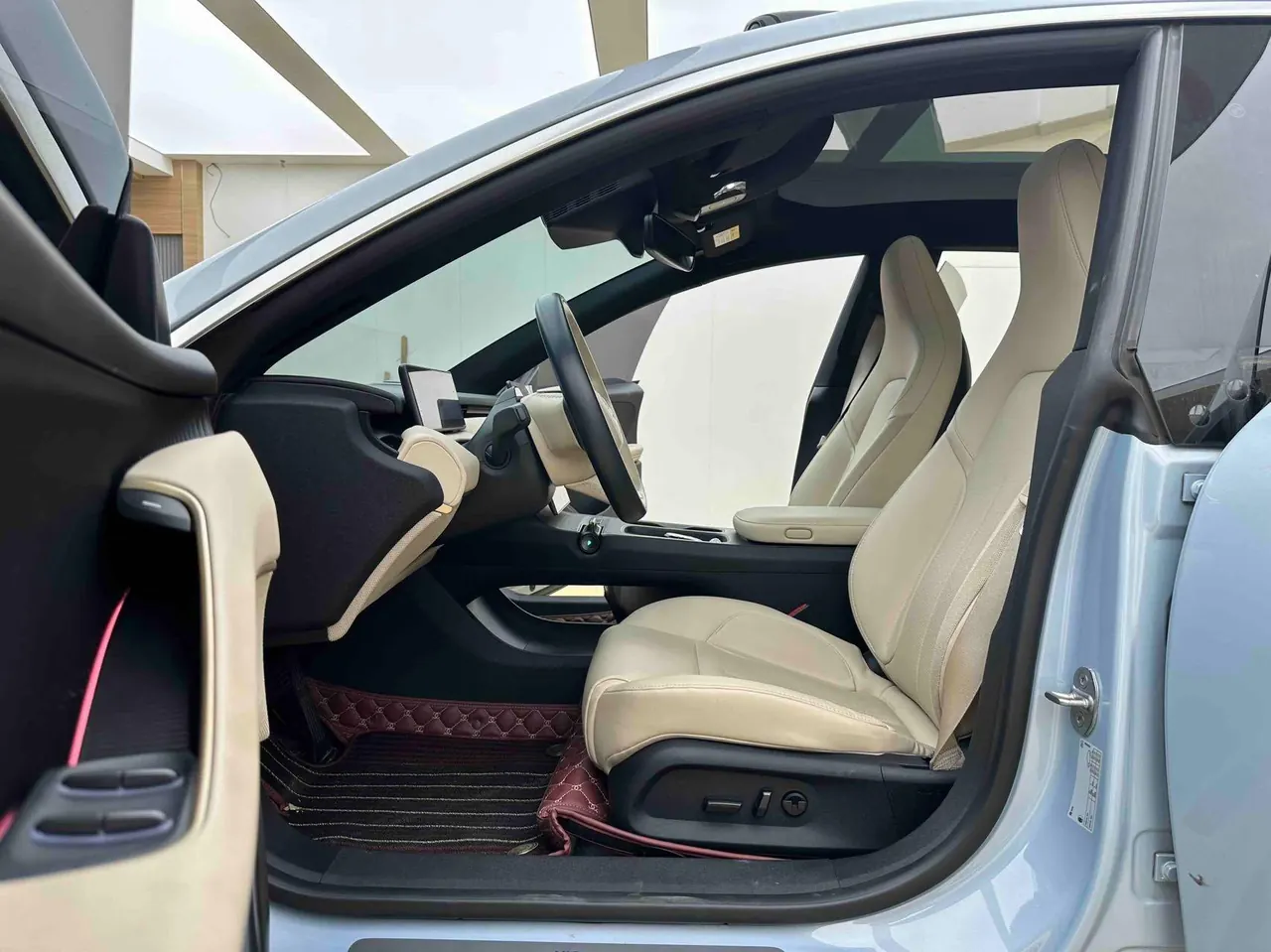 NIO 2022 ET5 75kWh automatic gear 4