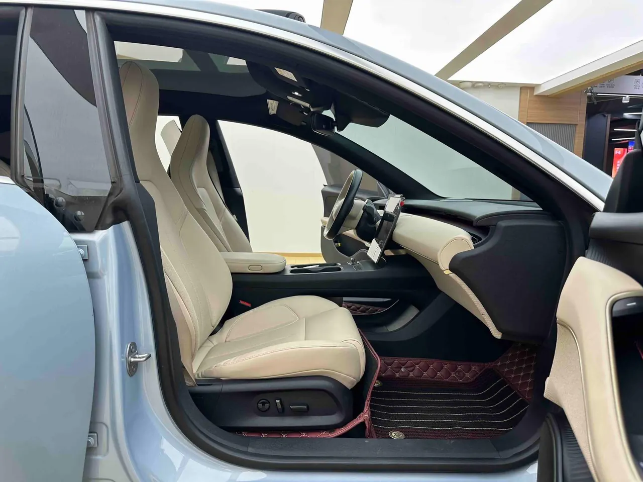 NIO 2022 ET5 75kWh automatic gear 6