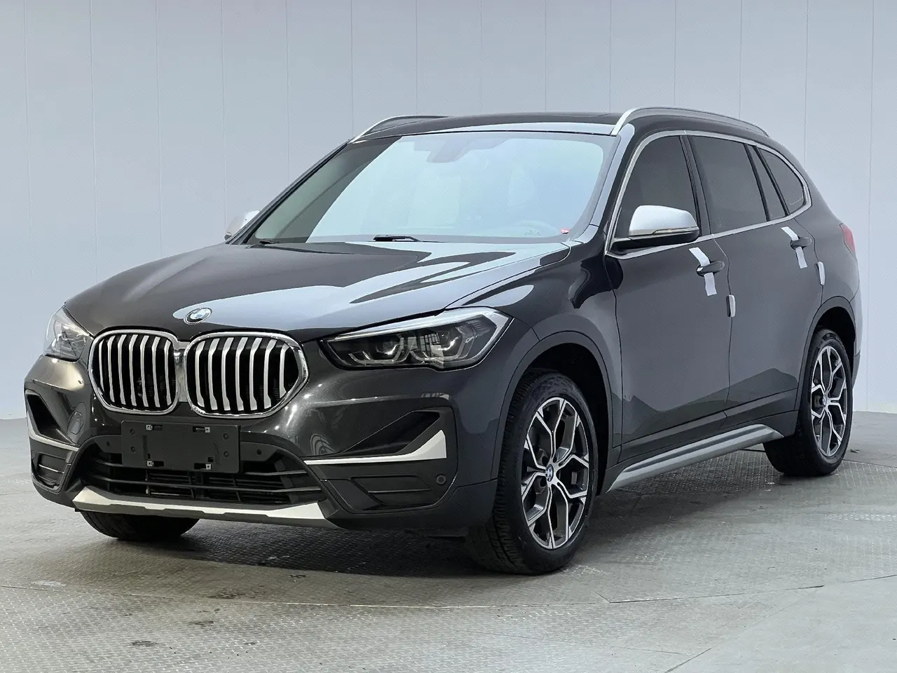 Открыть галерею: BMW 2022 X1 sDrive20Li 1.5T exclusive automatic gear